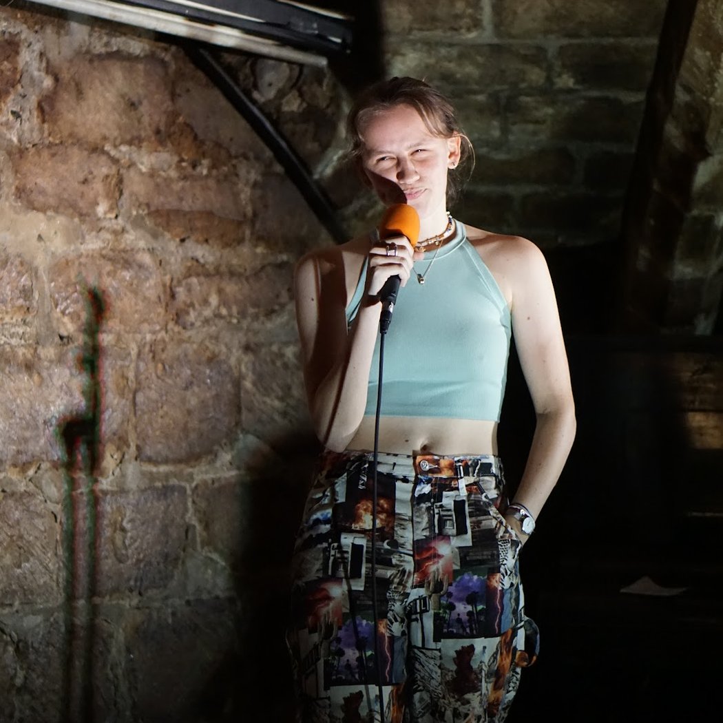 Blast Off Comedy - La Pomme d’Eve 3